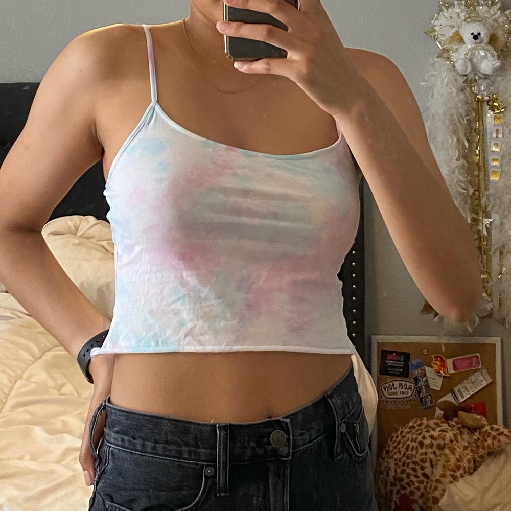 pink and blue tie dye cropped tank cami